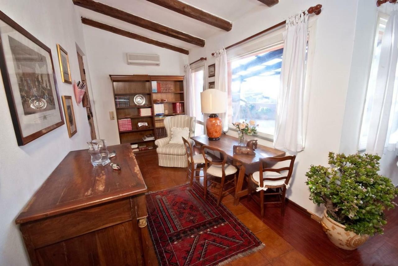 Apartamento Attico In Centro Con Vista Della Torre - Cozy Penthouse Facing To The Tower Oristano Exterior foto