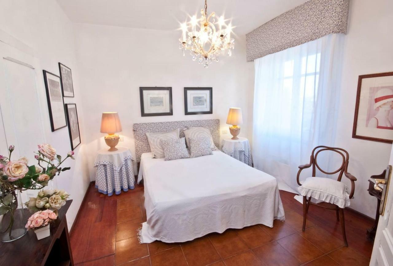 Apartamento Attico In Centro Con Vista Della Torre - Cozy Penthouse Facing To The Tower Oristano Exterior foto